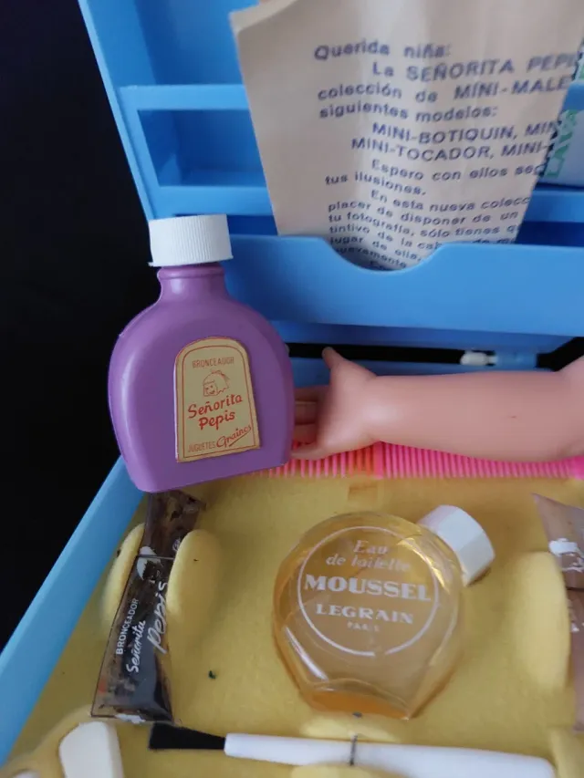 Mini tocador Señorita Pepis juguete vintage