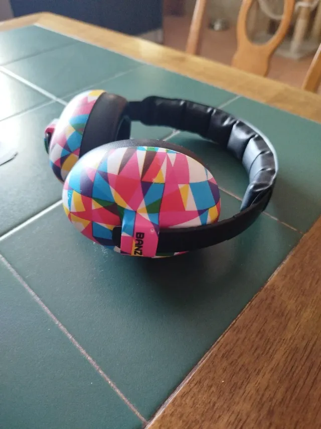 Cascos antirruido infantiles multicolor