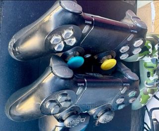 PS4 Slim 500GB + Juegos