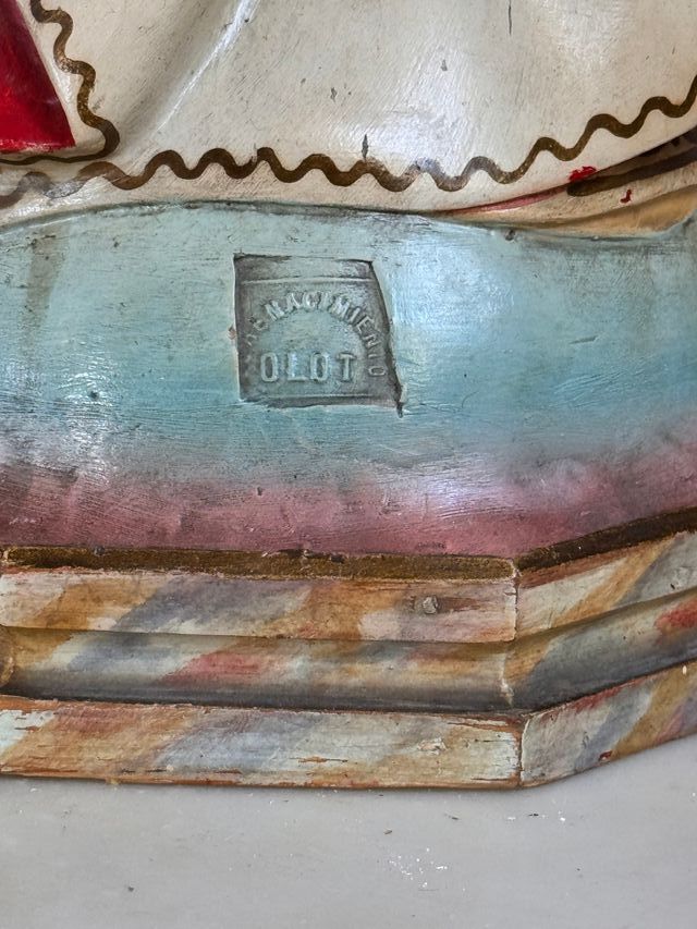 Antica scultura di Cristo Risorto Olot