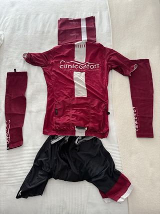 Equipación Ciclismo Gobik Talla M