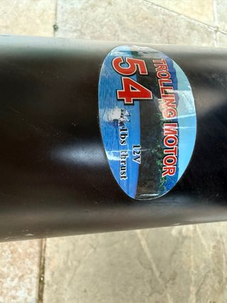 Lancha hinchable con motor eléctrico