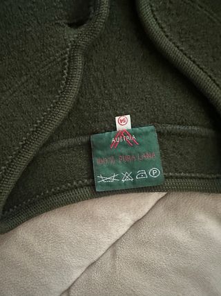 Chaqueta verde oliva con trenzas