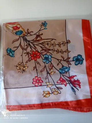 Foulard donna 2 pezzi nuovi