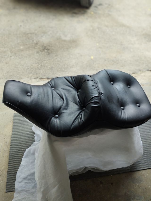 Asiento Harley Davidson Negro