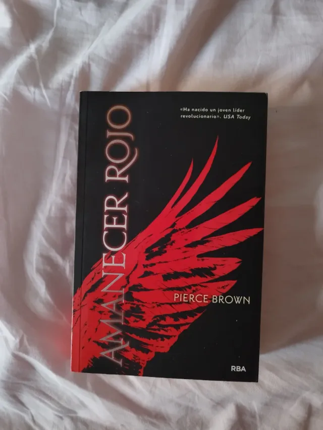 Libro Amanecer rojo de Pierce Brown