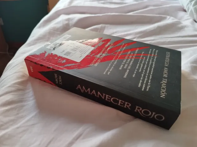 Libro Amanecer rojo de Pierce Brown