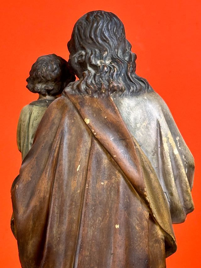 Antica scultura di San Giuseppe con il Bambino, opera di Olot