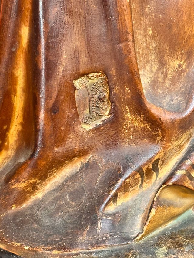 Antica scultura di San Giuseppe con il Bambino, opera di Olot