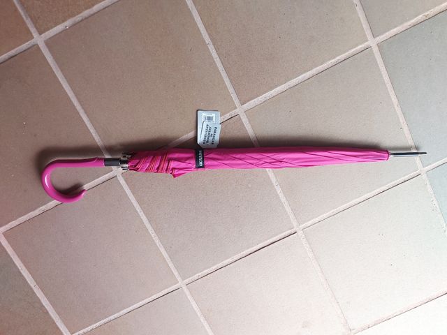 Paraguas automático rosa sin estrenar