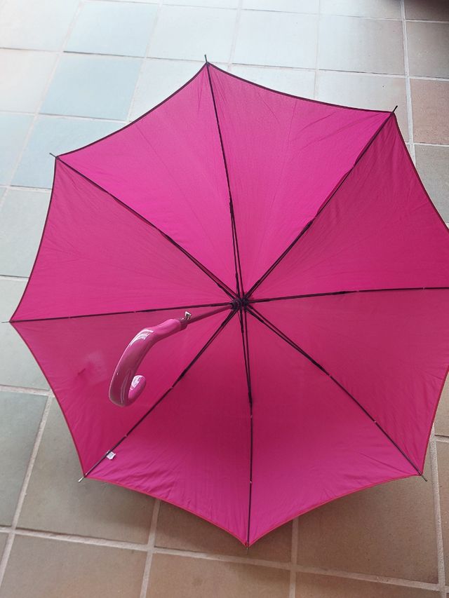 Paraguas automático rosa sin estrenar