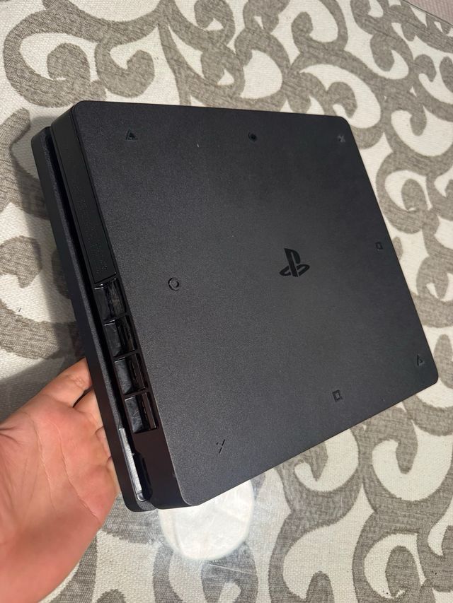 PS4 Slim 500GB Negra