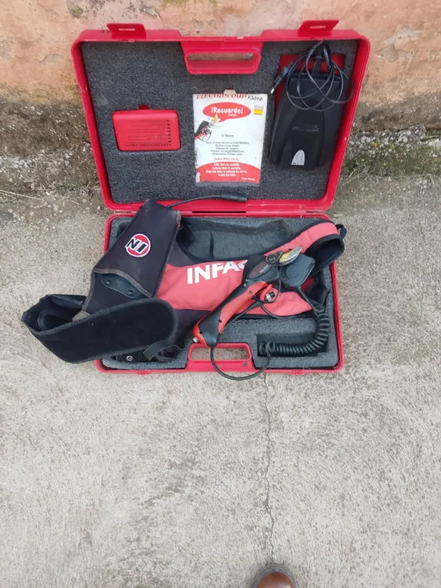 Tijera de podar Electrocoup F3010