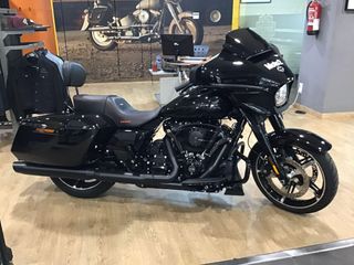 HARLEY-DAVIDSON STREET GLIDE®