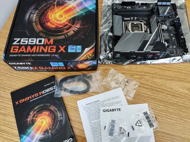 Placa base Gigabyte Z590M Gaming X LGA 1200