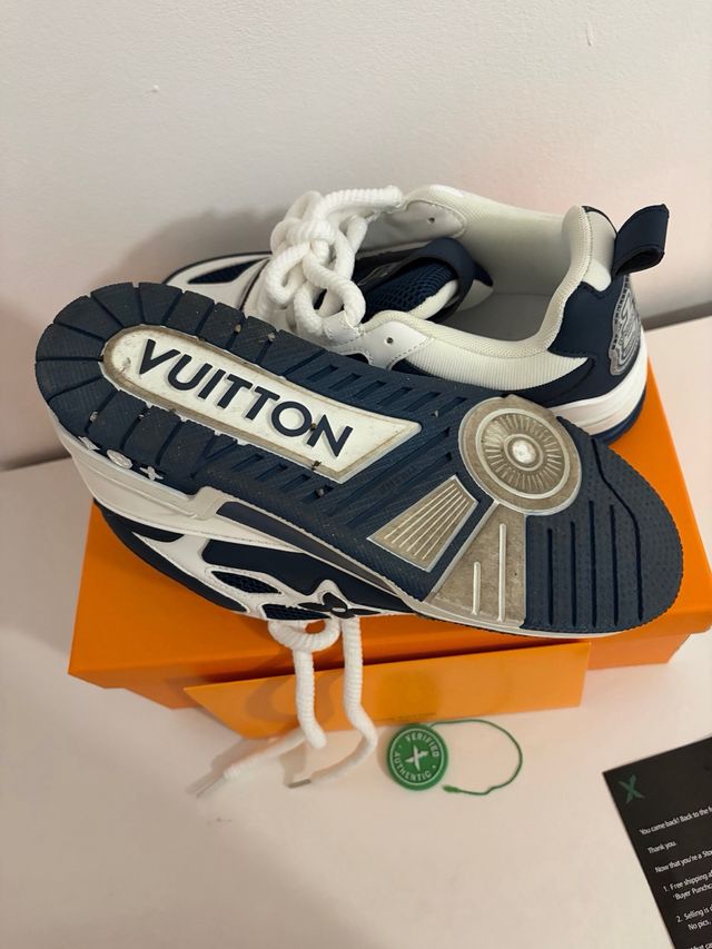 Louis Vuitton LV Skate (Azul Marinho) negociable