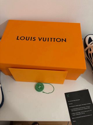 Louis Vuitton LV Skate (Azul Marinho) negociable
