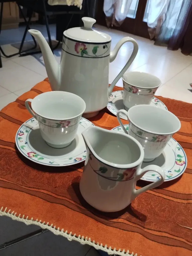 Servizio da tè per 3  teiera e zuccheriera