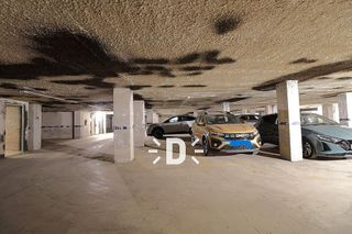 Garaje en venta en Benetússer