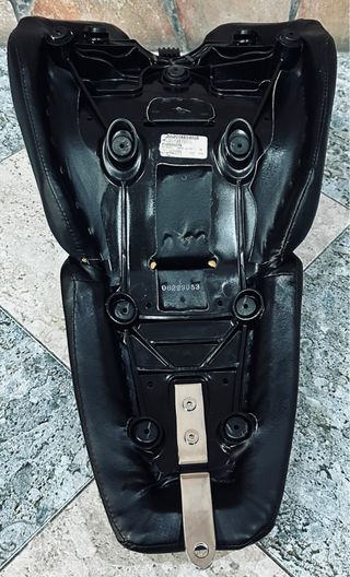 Asiento Harley Davidson Sport Glide Negro