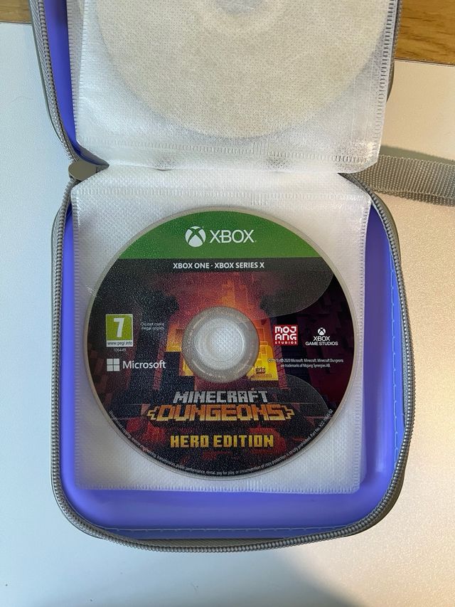 Xbox One S Blanca + Mando y Accesorios Nueva