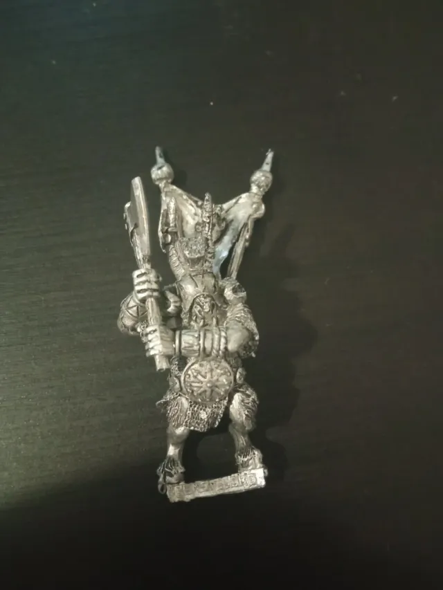 Beastmen banebeast beastlord warhammer chaos caos