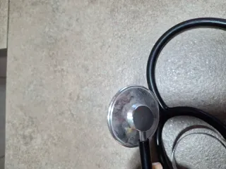 Misuratore Pressione Sfigmomanometro + Stetos.