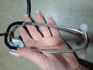 Misuratore Pressione Sfigmomanometro + Stetos.