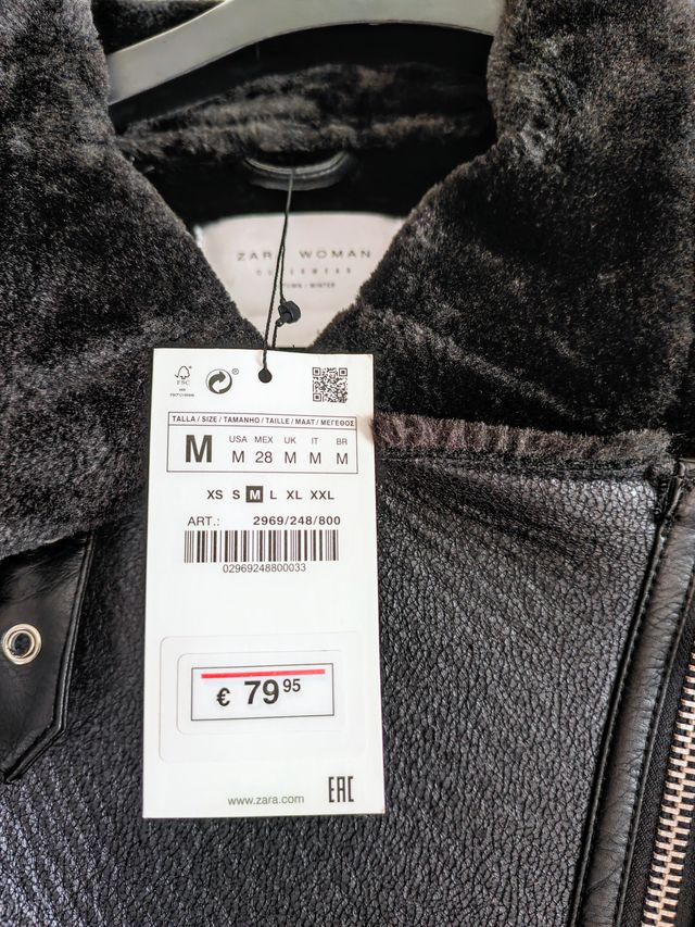 Cazadora doble faz negra de Zara sin estrenar