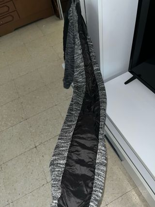 Sudadera gris y negra hombre