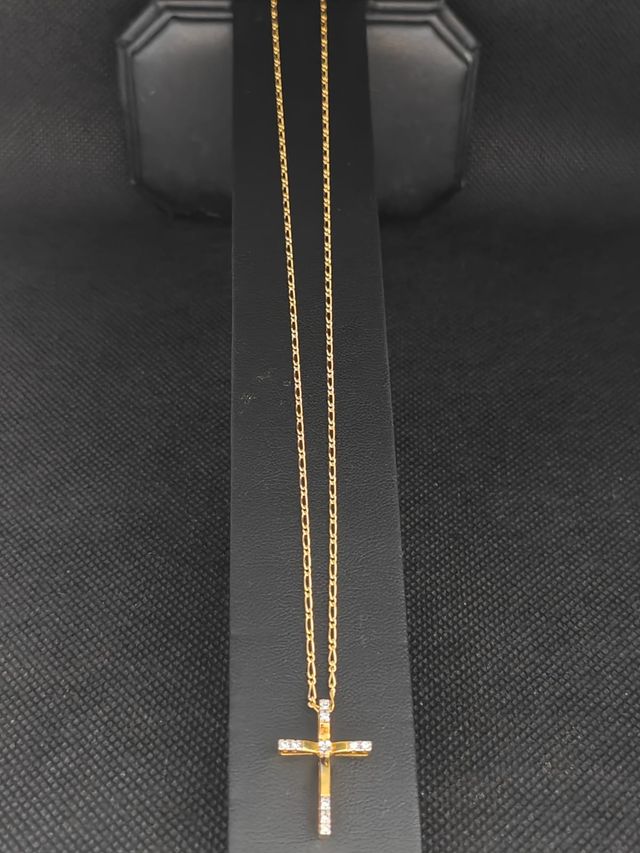 Catena in oro 18 Bilbao con ciondolo a croce 051-02-00460