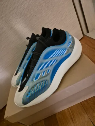 Adidas Yeezy 700 V3 Arzareth