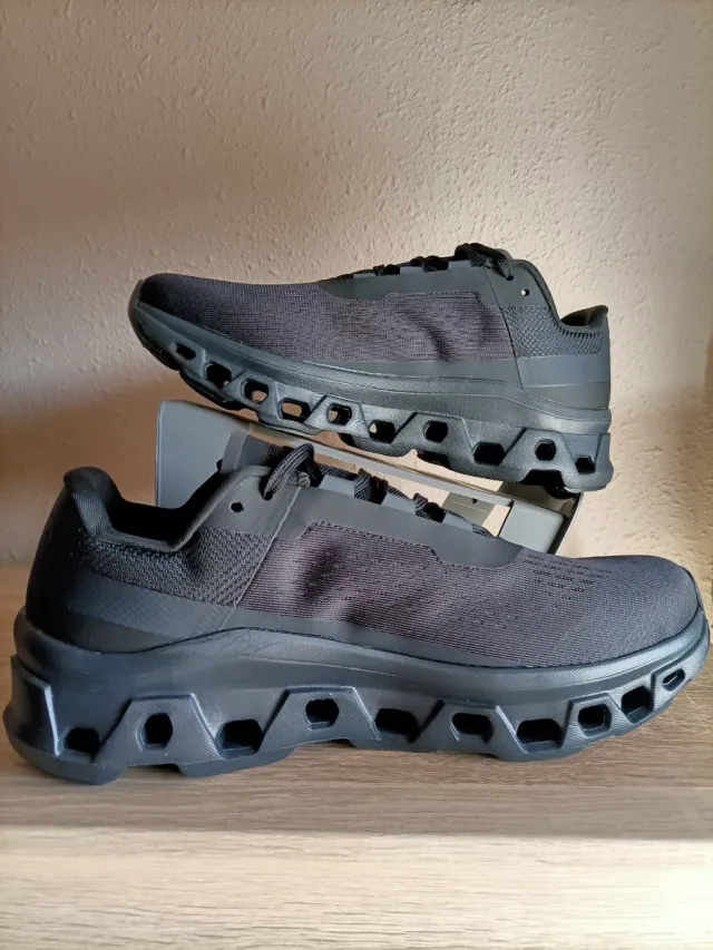 Zapatillas On Cloud Monster Negro