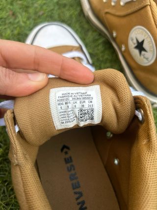 Zapatilla Converse botín mostaza