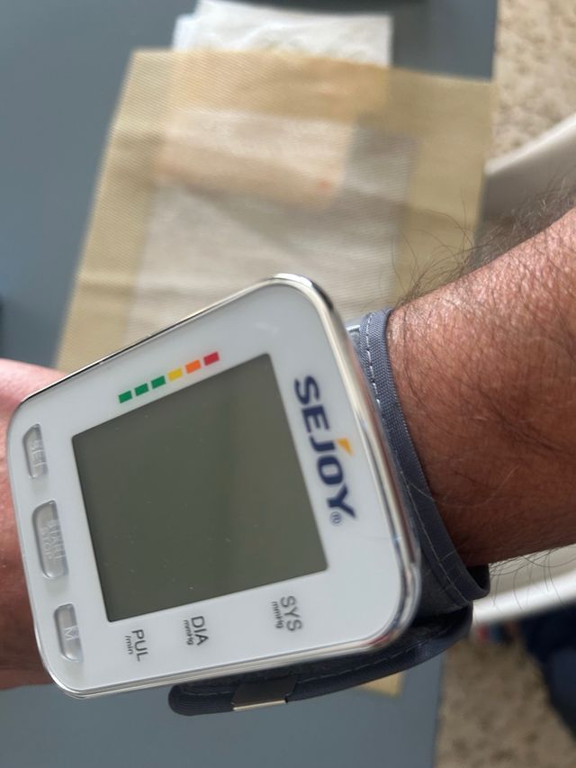 Medidor Presión Arterial SEJOY Muñeca