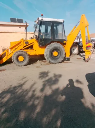Retroexcavadora JCB 3D La-Turbo