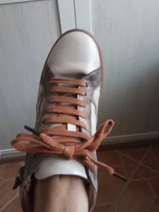 Botines de piel marrones y crema super cómodo