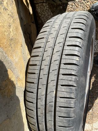 Llantas Mini con neumáticos nuevos