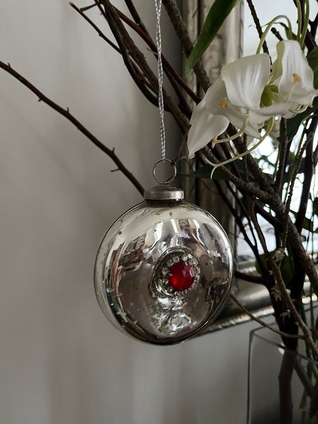 Bola de Natal Grande Decorada