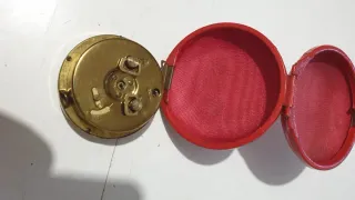 Relógio de corda de mesa vintage Solo 4 Jewels