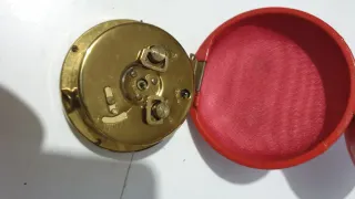 Relógio de corda de mesa vintage Solo 4 Jewels