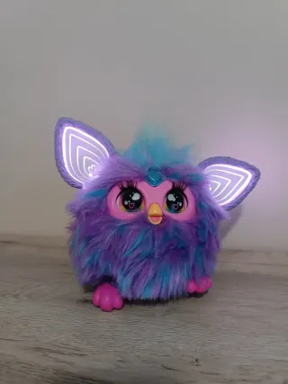 Furby 2025 - morado, rosa y azul