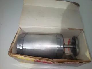 Antigua Churrera Bernar con moldes