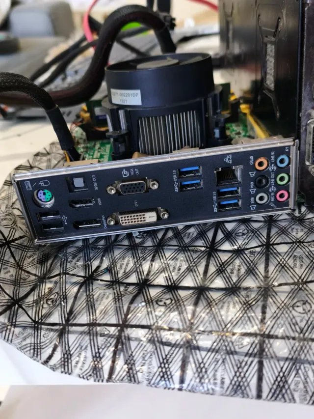 Placa Base Asus con CPU i7-4770S 16gb DDR3 1600mhz