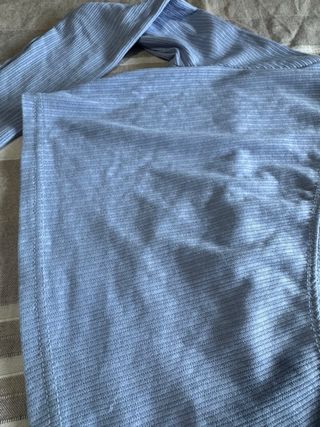 Camiseta azul manga larga