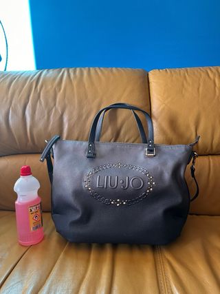 Borsa Liu Jo nera con dettagli oro