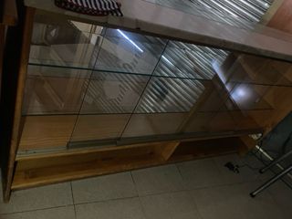 Vitrina madera y cristal 2 puertas