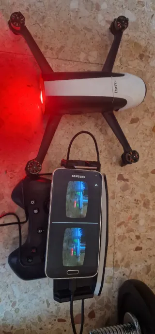 Dron Parrot Bebop 2 FPV