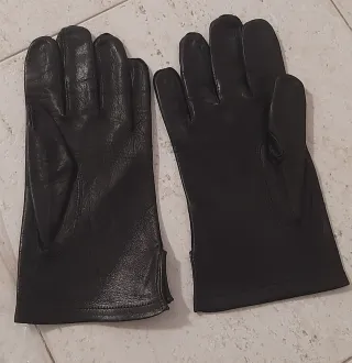 Guanti in pelle neri