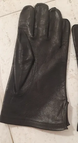 Guanti in pelle neri